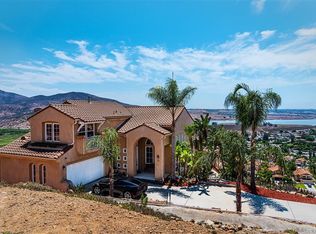 9809 Apple St, Spring Valley, CA 91977