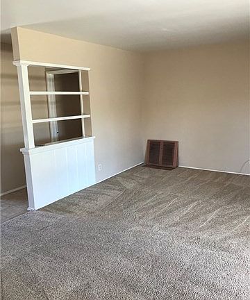 4th image of 15206 Allingham Ave