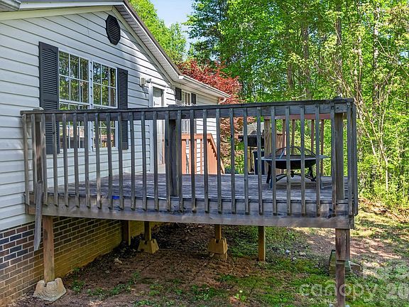 3rd image of 2324 Alfred Hartley Rd