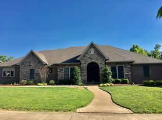 8400 Wolf Creek Dr, Evansville, IN 47712
