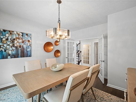 5th image of 310 Lakeland Way