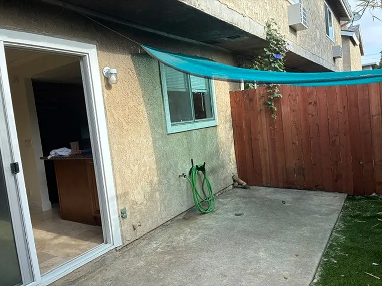 276 Avocado St — Photo 17