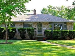 24917 Electric Dr, Bay Village, OH 44140