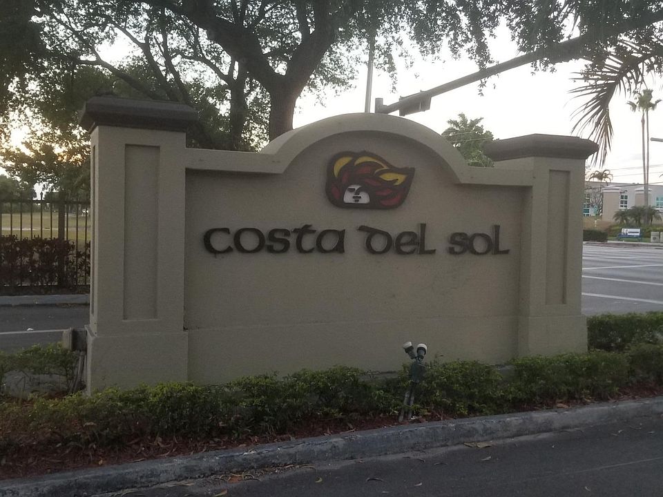 1st image of 3860 Alcantara Ave