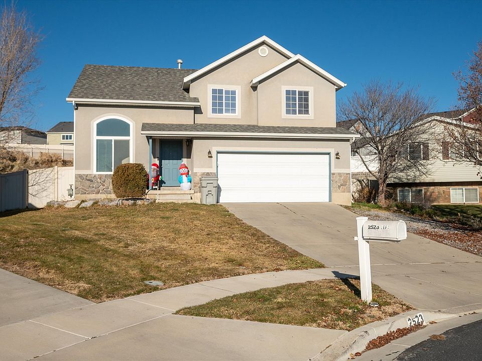 1st image of 2523 N Pear Pl