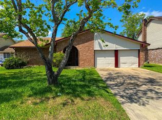 11411 Gnarlwood Dr, Houston, TX 77089
