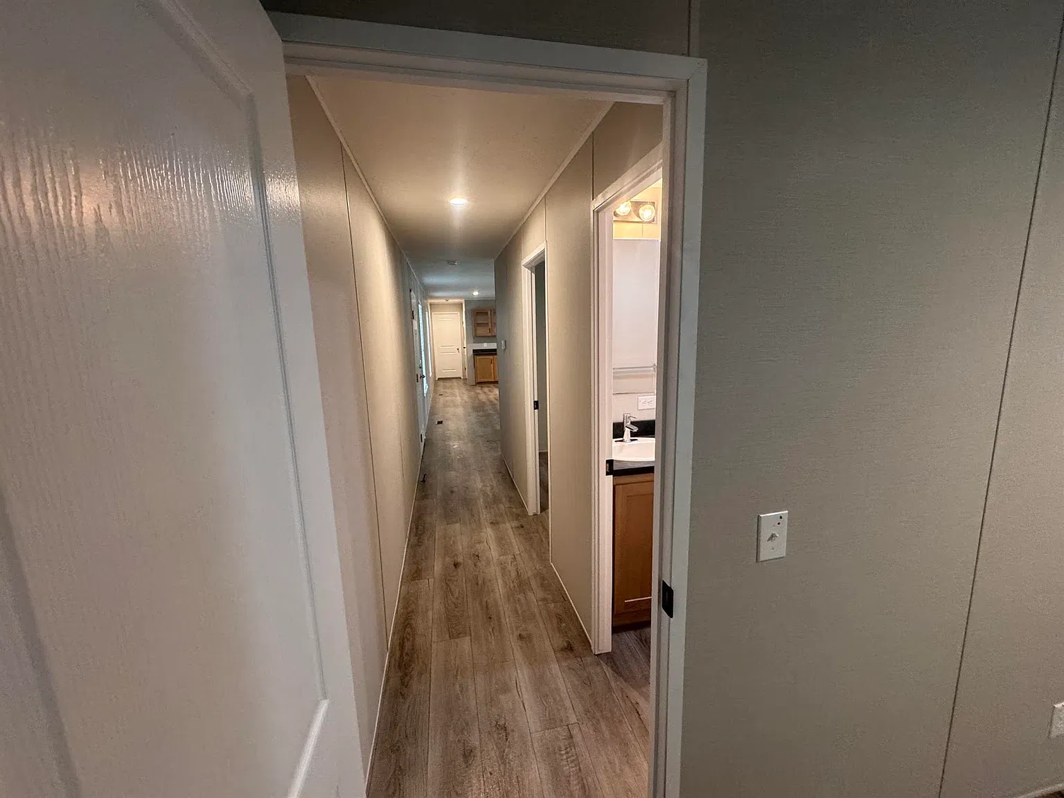 3 bed, 2.0 bath, 1088 sqft, $1,350 — Photo 1