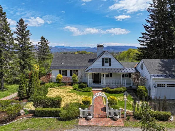 1571 VT Route 30, Cornwall, VT 05753