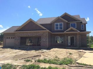 405 S Fox Run Dr, Mahomet, IL 61853