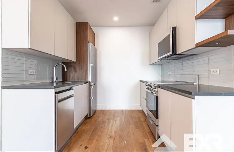 782 New York Ave #3G — Photo 2