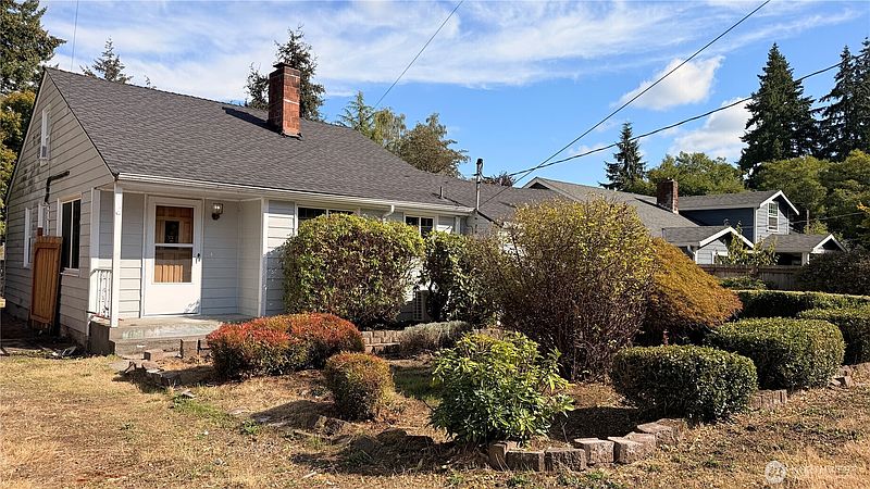 4th image of 11522 8th Avenue NE