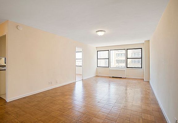3rd image of 355 E 72nd St APT 11C