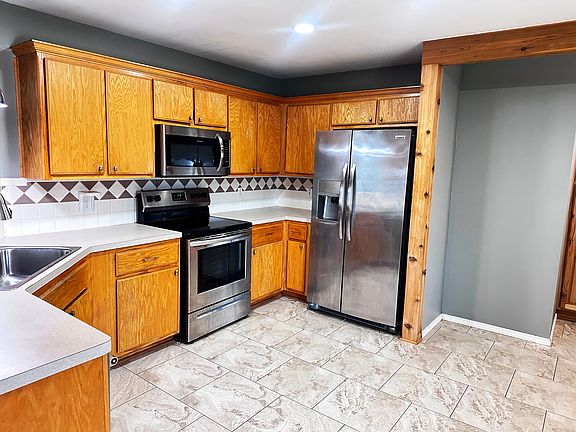4th image of 1116 Katelyn Cir