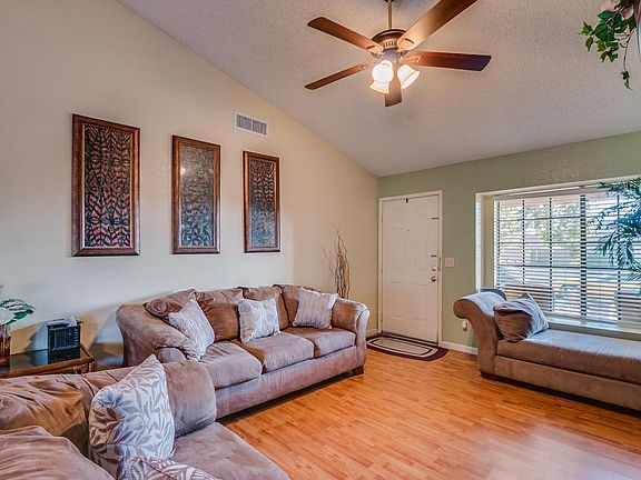 4th image of 2258 E Carol Ave