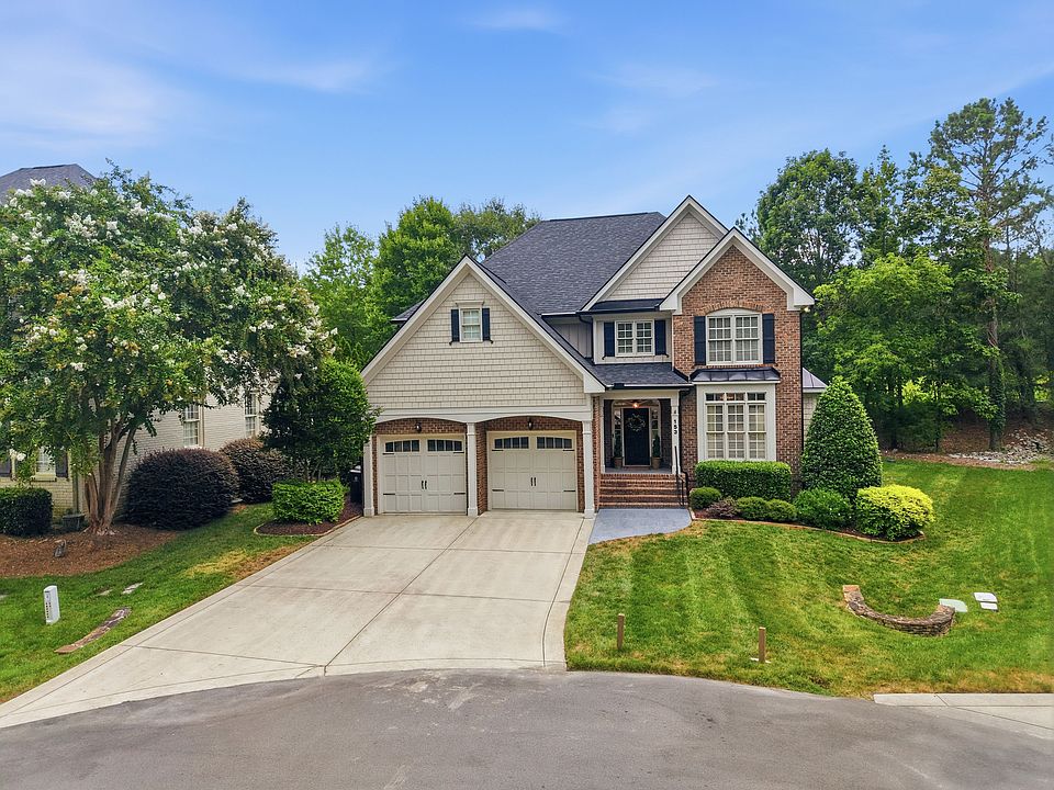 1st image of 153 Edgewood Dr