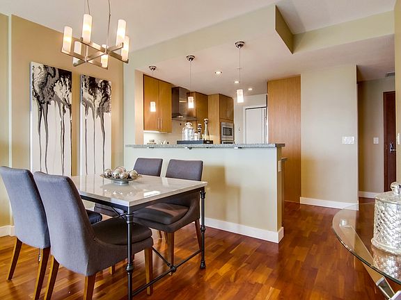 4th image of 325 7th Ave Unit 1308