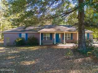 110 Cedar Wood Dr, Perkinston, MS 39573