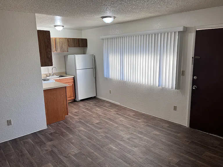 3052 N Alvernon Way #203 — Photo 3