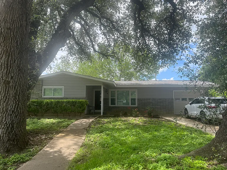 314 Haverford Dr — Photo 1