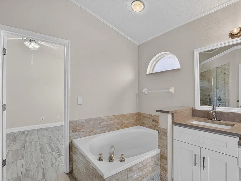 1434 Hatcher Loop Dr — Photo 37