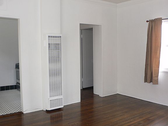 5th image of 1918 E Main St APT 2