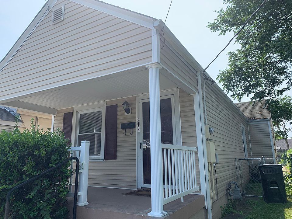 1st image of 2134 Crittenden Dr