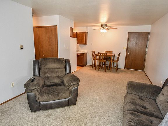 4th image of 141 W North St APT 11