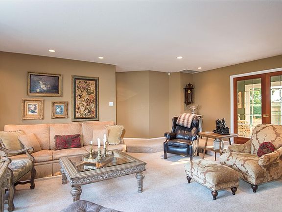 4th image of 3634 Jasper Ln