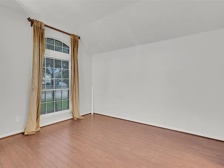 11511 Timberly Park Ln — Photo 2