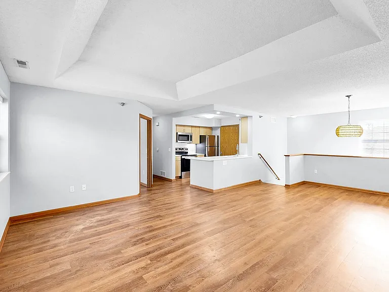 Cedar Pointe Townhomes — Photo 68