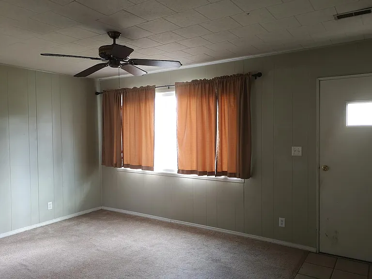 2610 Midlex Ct — Photo 6