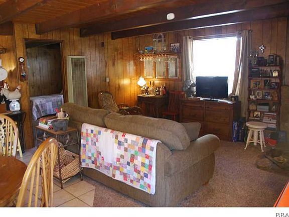 2nd image of 396 Holmes Ln