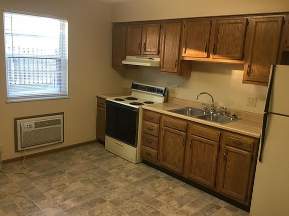 4th image of 601 Larch St APT E