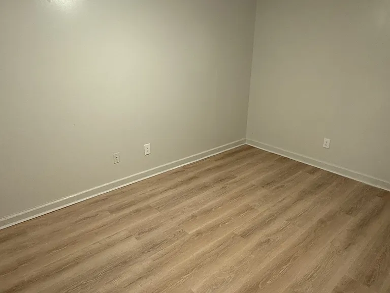 509 E Spring St #2 — Photo 8