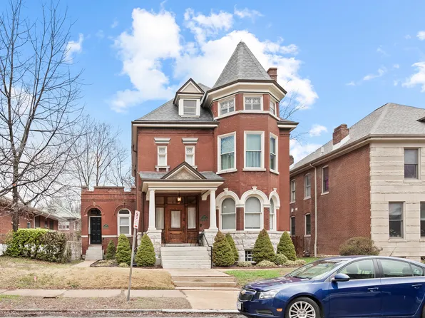 (undisclosed Address), Saint Louis, MO 63104
