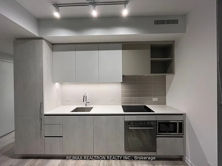 1000 Portage Pkwy #5005 — Photo 8
