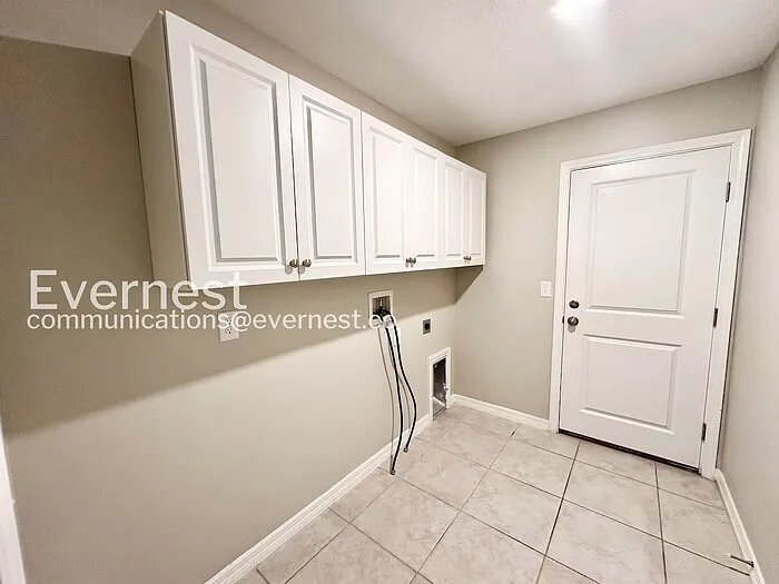 4469 Eternal Prince Dr — Photo 15