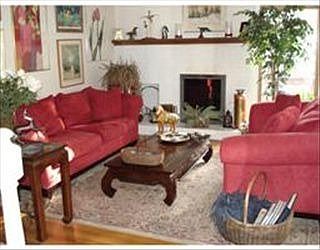 4th image of 10 Duckford Cir