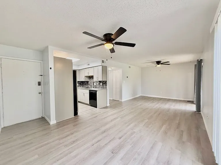 308 Miracle Strip Pkwy SW #3B — Photo 17
