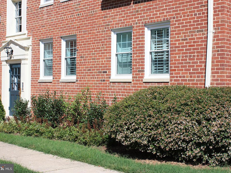 1st image of 6719 W Wakefield Dr APT A2