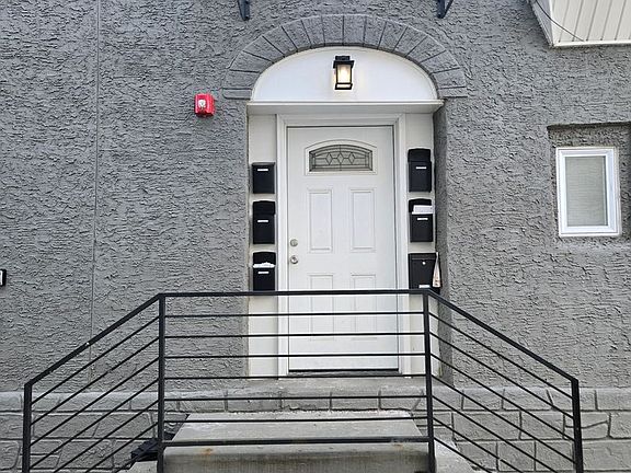 2nd image of 706 E Chelten Ave APT 3