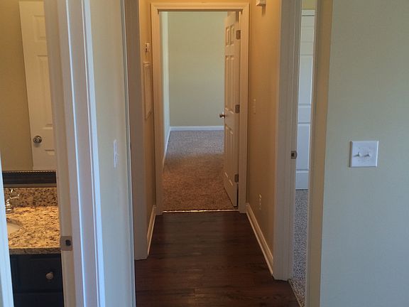 4th image of 111 Winery Ct APT 5