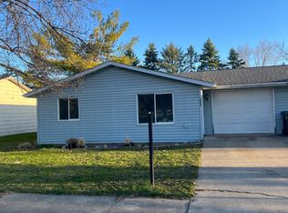 1008 Graceland Ave, Perry, IA 50220