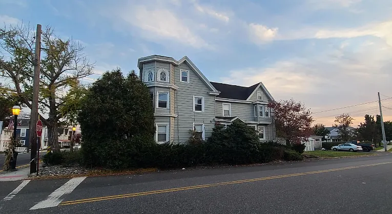 100 E Main St #C — Photo 9