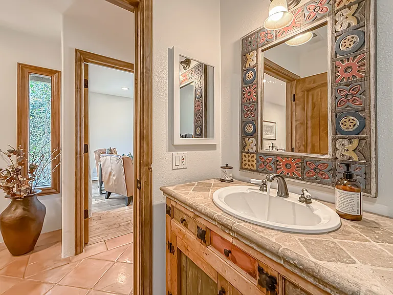 2nd bathroom