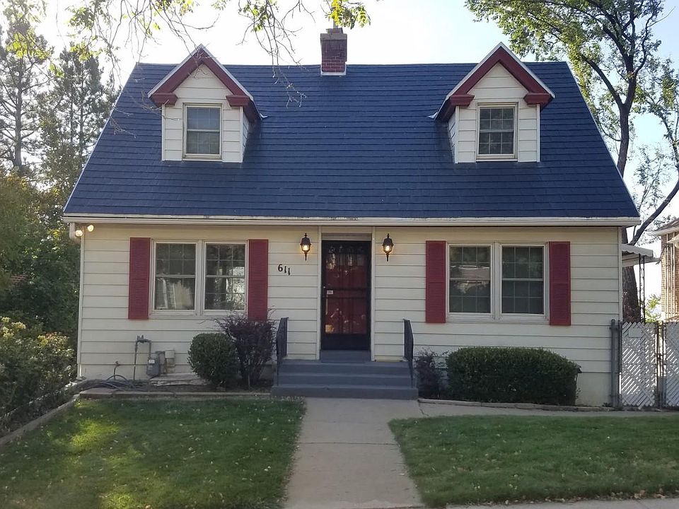 1st image of 611 N Desoto St