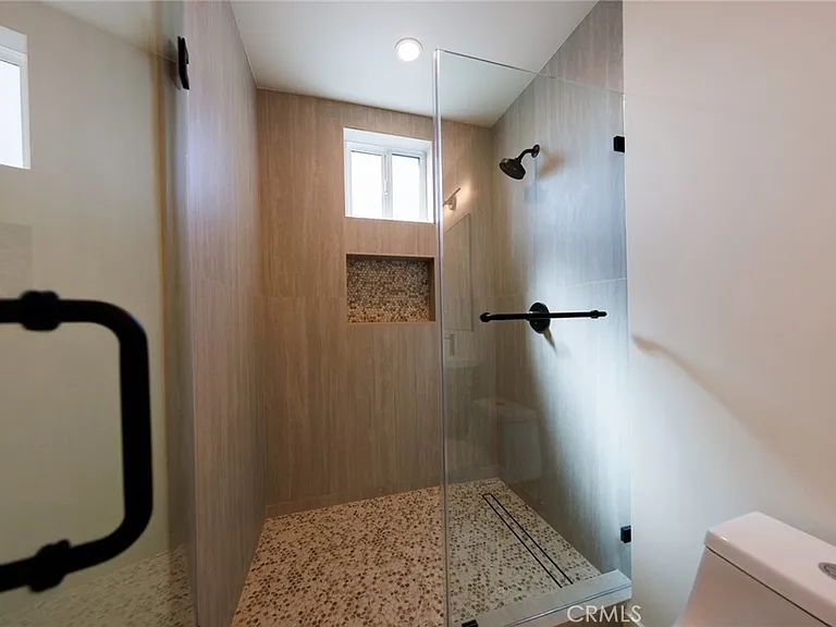 5933 Comey Ave #1 — Photo 34