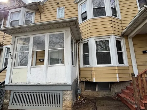 269 Selye Ter, Rochester, NY 14613