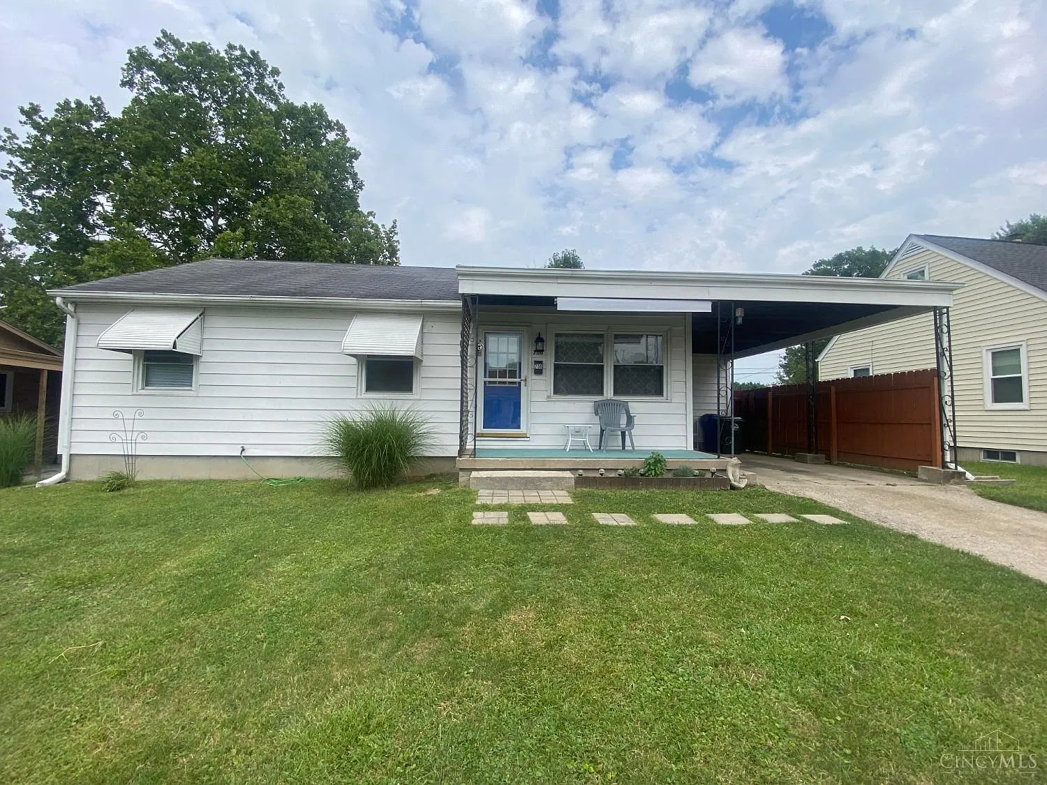 750 Stafford Dr photo 1