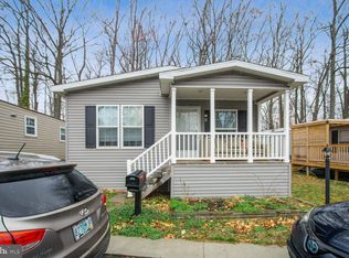9508 Acorn Park St, Capitol Heights, MD 20743
